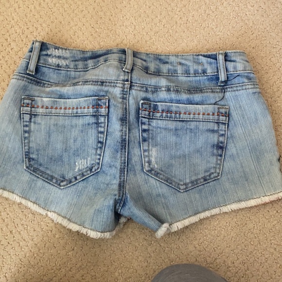 Shorts - Picture 2 of 2